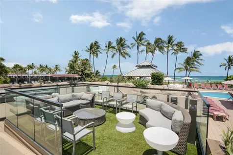 5225 Collins Avenue Miami Beach FL 33140