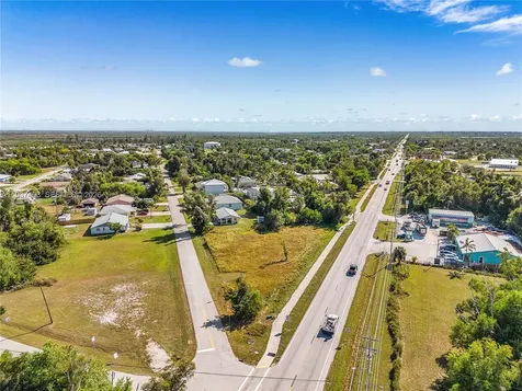 5585 Avenue D Fort Myers FL 33922