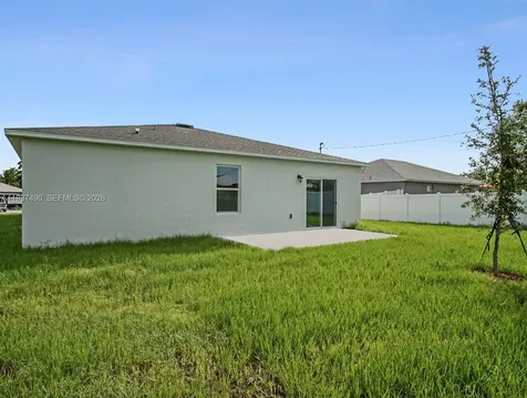 811 SE Seahouse Drive Port St. Lucie FL 34983