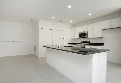 811 SE Seahouse Drive Port St. Lucie FL 34983