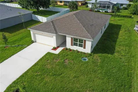 811 SE Seahouse Drive Port St. Lucie FL 34983