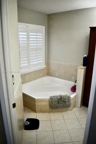 1352 NW 129th Way Sunrise FL 33323
