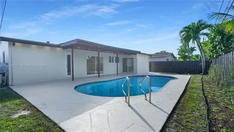 8651 NW 24th Street Sunrise FL 33322