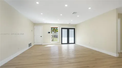 8651 NW 24th Street Sunrise FL 33322