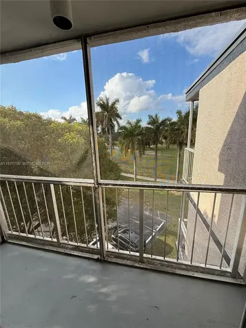 6995 NW 186th Street Hialeah FL 33015