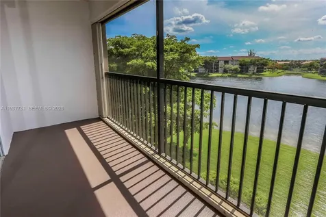 850 SW 138th Avenue Pembroke Pines FL 33027