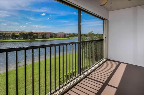 850 SW 138th Avenue Pembroke Pines FL 33027