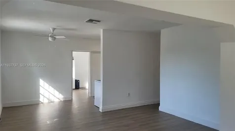 2951 NW 49th Street Miami FL 33142