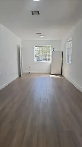 2951 NW 49th Street Miami FL 33142