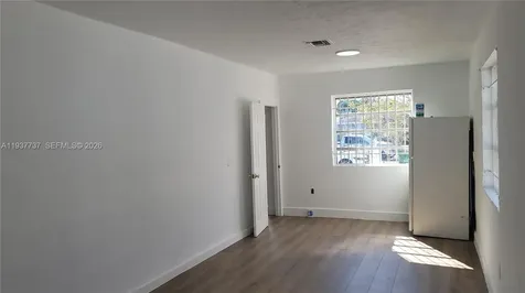 2951 NW 49th Street Miami FL 33142