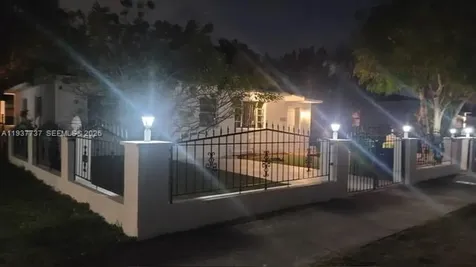 2951 NW 49th Street Miami FL 33142