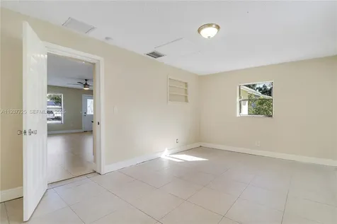 17295 Lincoln Lane Jupiter FL 33458