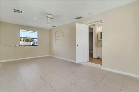 17295 Lincoln Lane Jupiter FL 33458