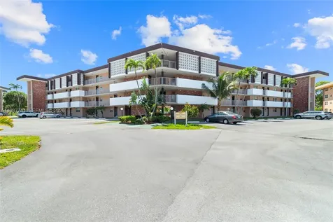 2951 NW 46th Avenue Lauderdale Lakes FL 33313