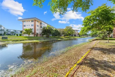 2951 NW 46th Avenue Lauderdale Lakes FL 33313
