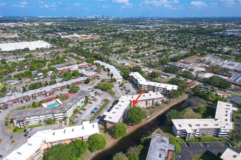 2951 NW 46th Avenue Lauderdale Lakes FL 33313
