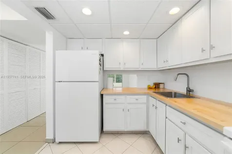 2951 NW 46th Avenue Lauderdale Lakes FL 33313