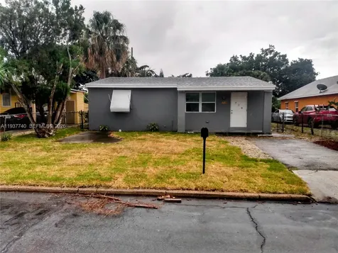 710 52nd Street West Palm Beach FL 33407