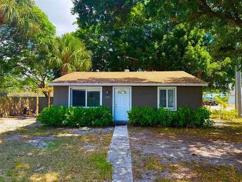 1299 NE 40th Court Oakland Park FL 33334