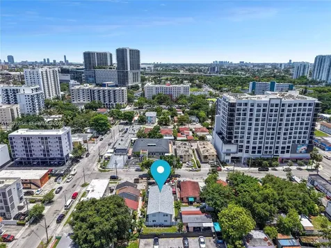 1621 NW 16th Street Miami FL 33125