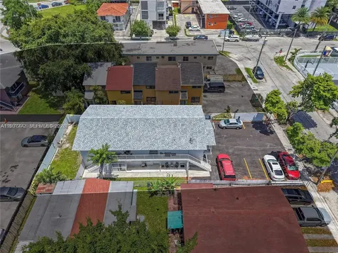 1621 NW 16th Street Miami FL 33125