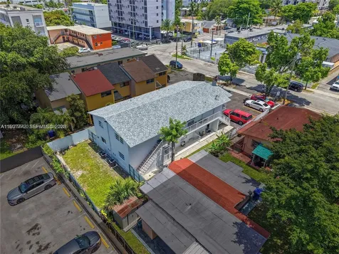 1621 NW 16th Street Miami FL 33125