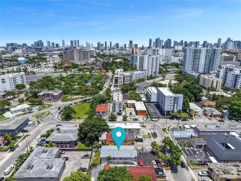 1621 NW 16th Street Miami FL 33125