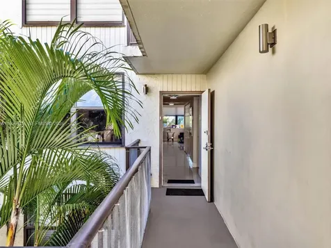 20401 NE 30th Avenue Aventura FL 33180
