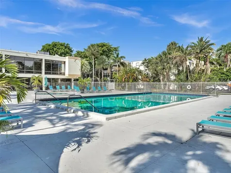 20401 NE 30th Avenue Aventura FL 33180