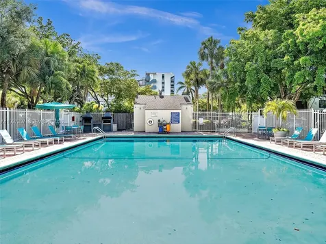 20401 NE 30th Avenue Aventura FL 33180