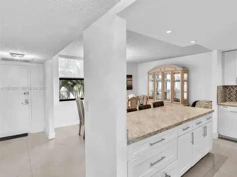 20401 NE 30th Avenue Aventura FL 33180