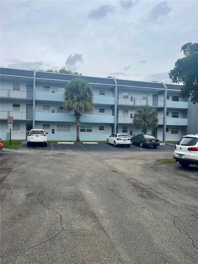 8351 Sands Point Boulevard Tamarac FL 33321