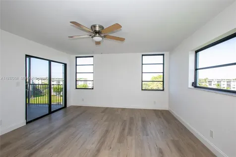 2215 Cypress Island Drive Pompano Beach FL 33069