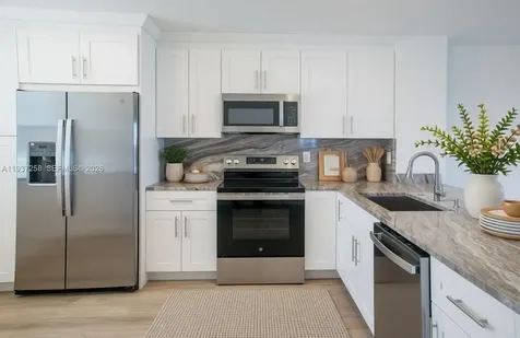2215 Cypress Island Drive Pompano Beach FL 33069