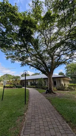 6080 NW 44th Street Lauderhill FL 33319
