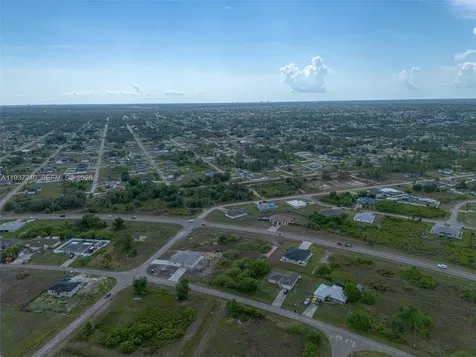 842 844 Alabama Road S Lehigh Acres FL 33974
