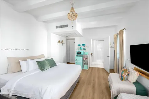 4130 Collins Avenue Miami Beach FL 33140