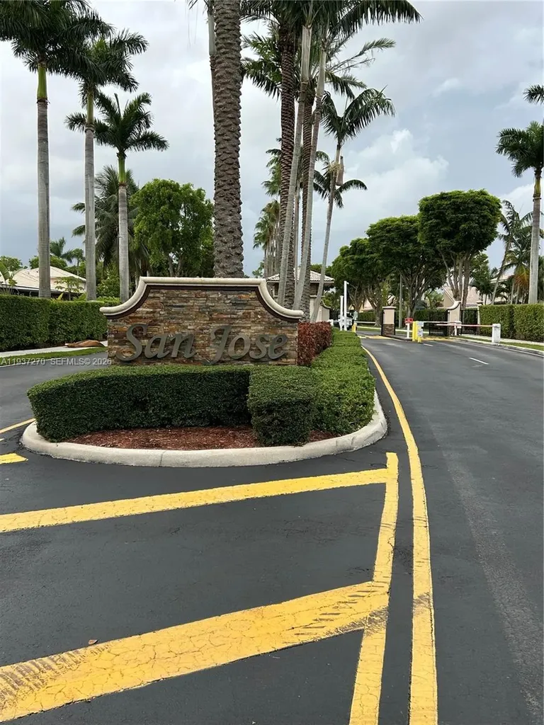 15442 SW 139th Street Miami FL 33196