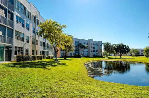 2601 N Nob Hill Road Sunrise FL 33322