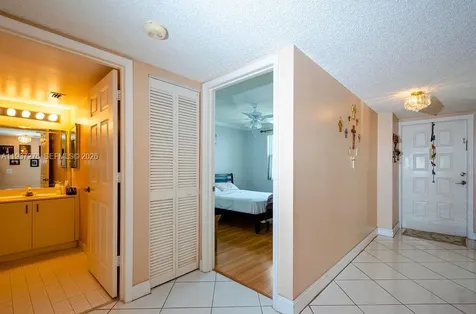 2601 N Nob Hill Road Sunrise FL 33322