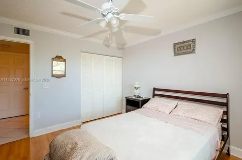 2601 N Nob Hill Road Sunrise FL 33322