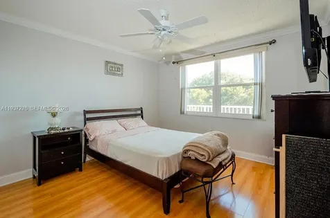 2601 N Nob Hill Road Sunrise FL 33322