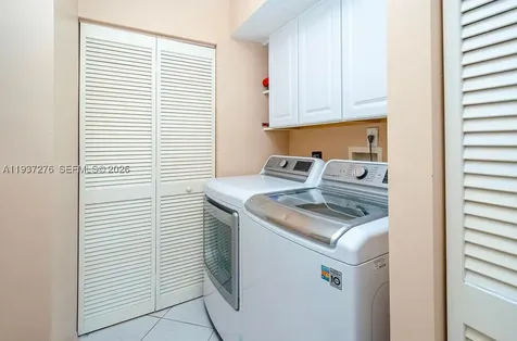 2601 N Nob Hill Road Sunrise FL 33322