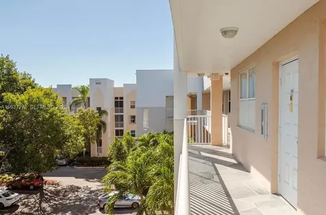 2601 N Nob Hill Road Sunrise FL 33322