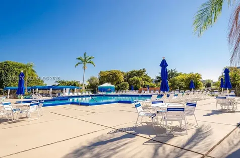 2601 N Nob Hill Road Sunrise FL 33322