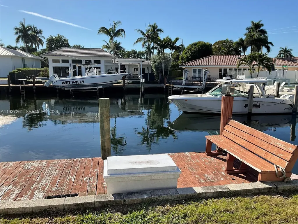 2808 NE 27th Street Fort Lauderdale FL 33306