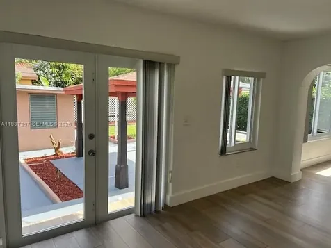 231 SW 51st Place Miami FL 33134