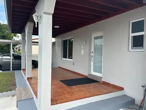231 SW 51st Place Miami FL 33134