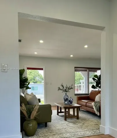 231 SW 51st Place Miami FL 33134