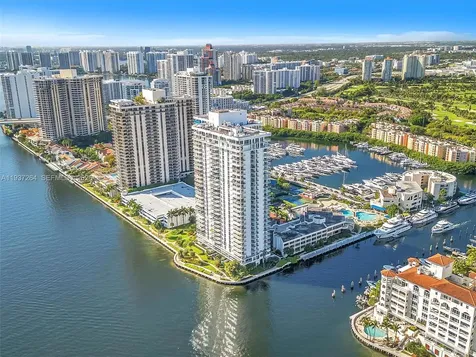 19707 Turnberry Way Aventura FL 33180